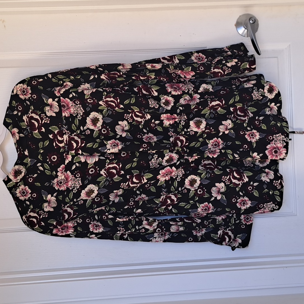 NWT MAGAZINE Black Floral Blouse with Pink and Cream Accents & Drawstring Waist - Picture 6 of 8